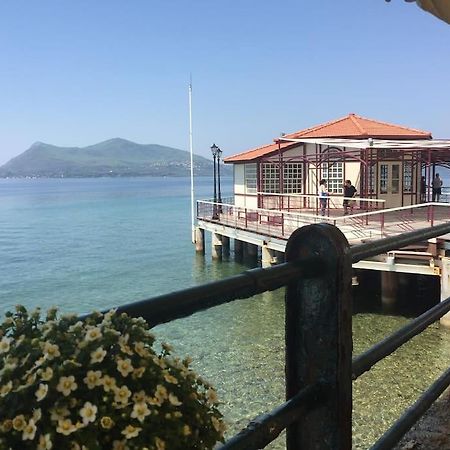 Villa Oleander Agios Nikolaos Loutra Edipsou ภายนอก รูปภาพ