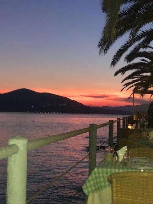 Villa Oleander Agios Nikolaos Loutra Edipsou ภายนอก รูปภาพ